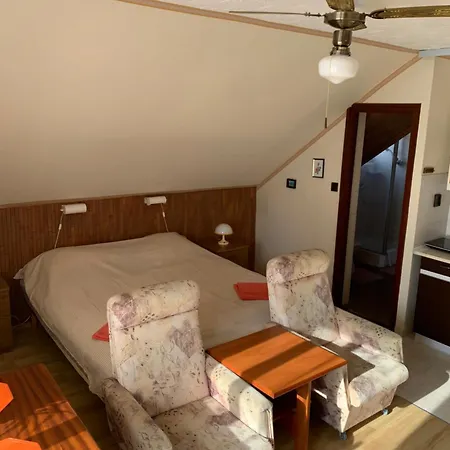 Gold Ribbon Family House 3* Hévíz