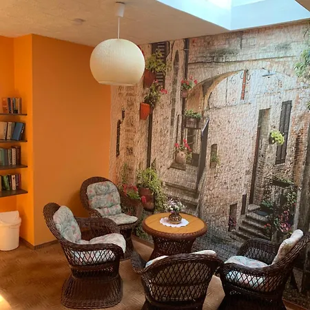 Gold Ribbon Family House Affittacamere 3*
