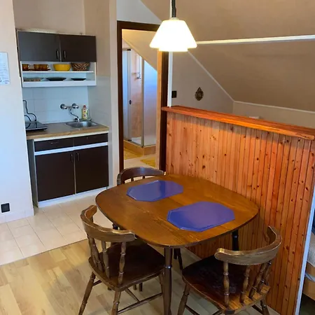 Gold Ribbon Family House Хевиз