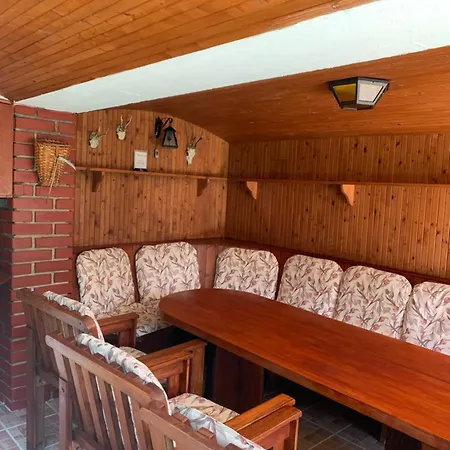 Gold Ribbon Family House Affittacamere 3*