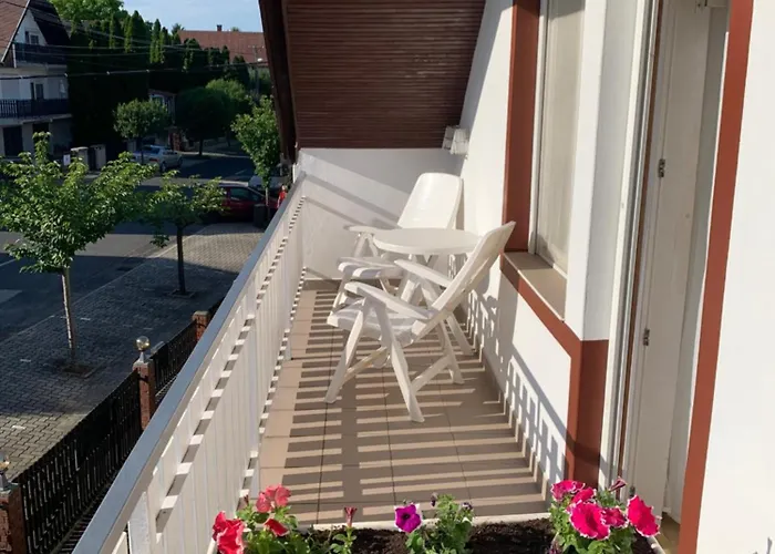 Gold Ribbon Family House Πανσιόν Hévíz