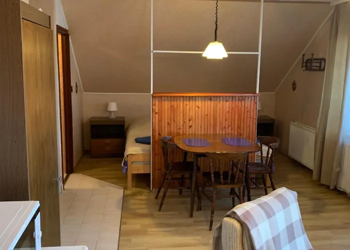 Πανσιόν Gold Ribbon Family House Hévíz