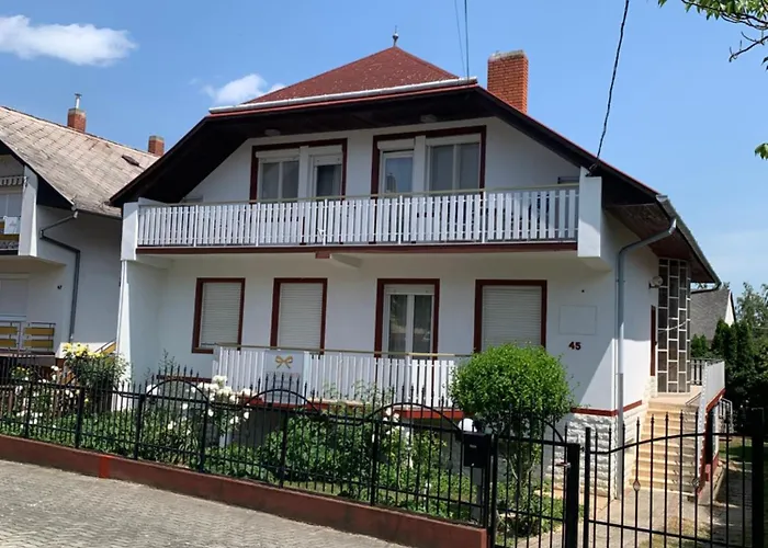 Πανσιόν Gold Ribbon Family House Hévíz