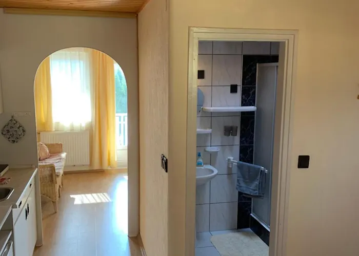 Gold Ribbon Family House Πανσιόν 3*